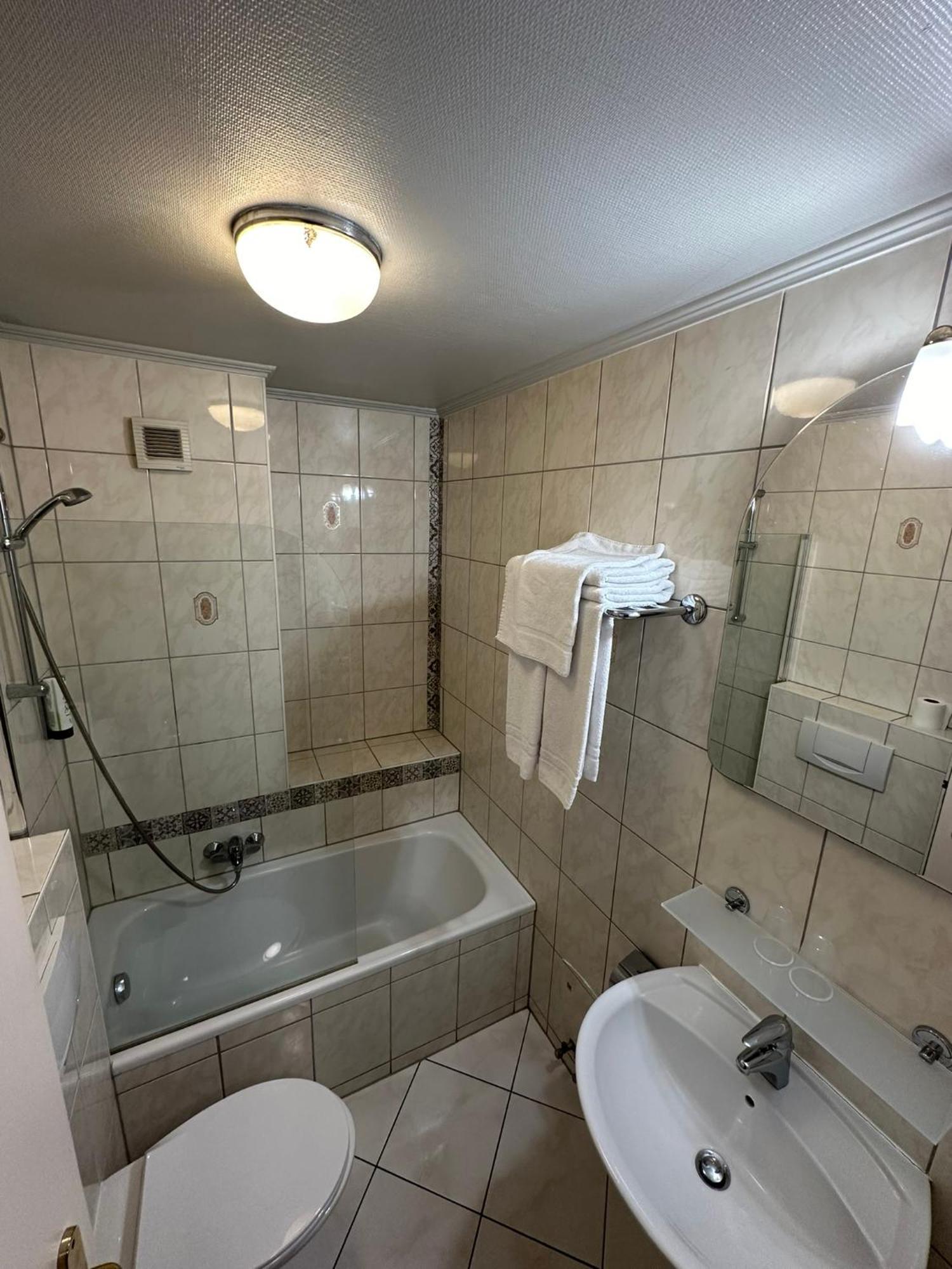 Yasha Hotel Luksemburg Zewnętrze zdjęcie
